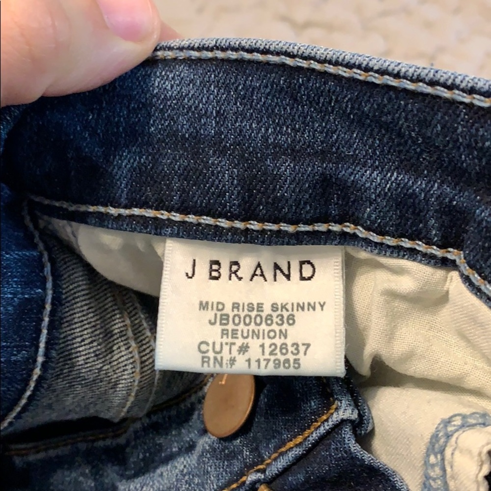 J BRAND MID RISE PATCH JEANS - Picture 4 of 4